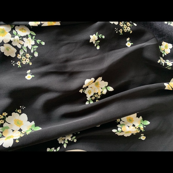 Black floral button up blouse - Picture 2 of 3